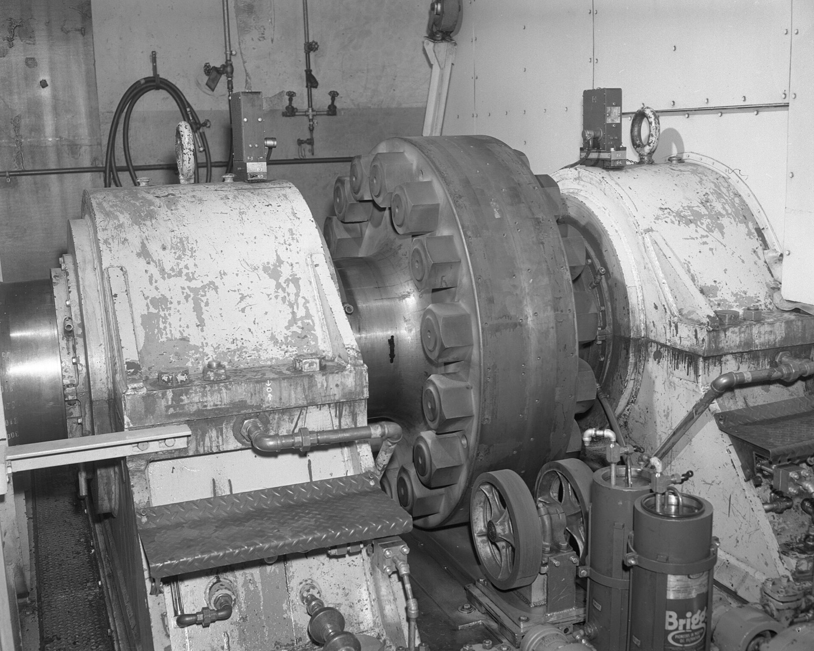 Large motor-generator flywheel assembly at Lawrence Berkeley Laboratory in 1961.